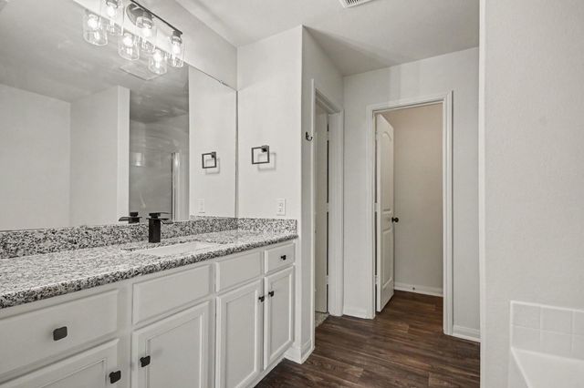 12027 Windage Drive, La Marque, TX 77568