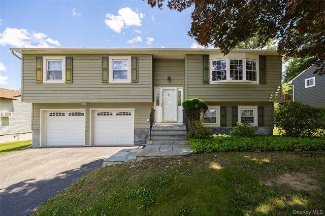 86 Keats Drive, New Windsor, NY 12553