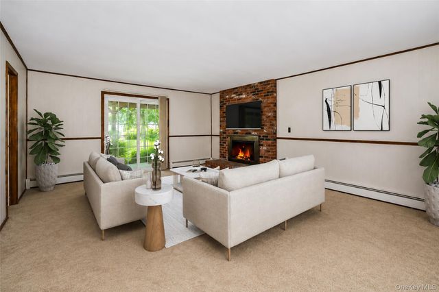 86 Keats Drive, New Windsor, NY 12553