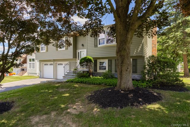 86 Keats Drive, New Windsor, NY 12553