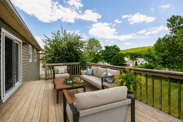 86 Keats Drive, New Windsor, NY 12553