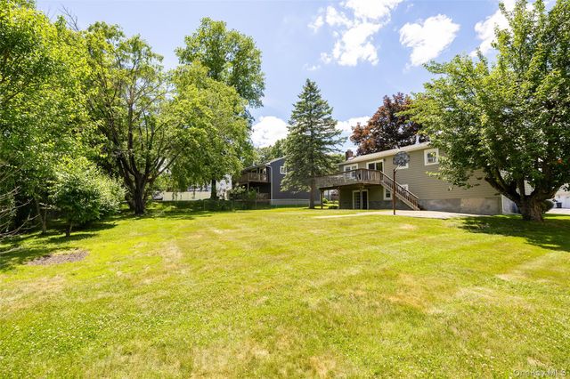 86 Keats Drive, New Windsor, NY 12553