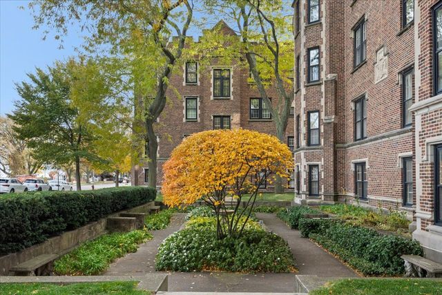 594 Sheridan Square 3, Evanston, IL 60202