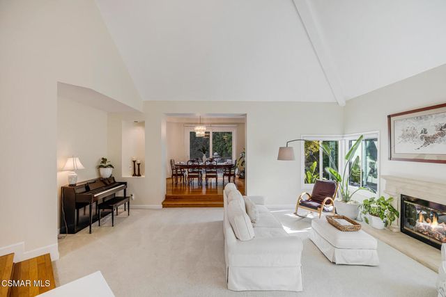 11642 Blossomwood Court, Moorpark, CA 93021