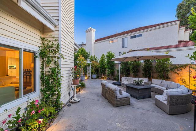 11642 Blossomwood Court, Moorpark, CA 93021