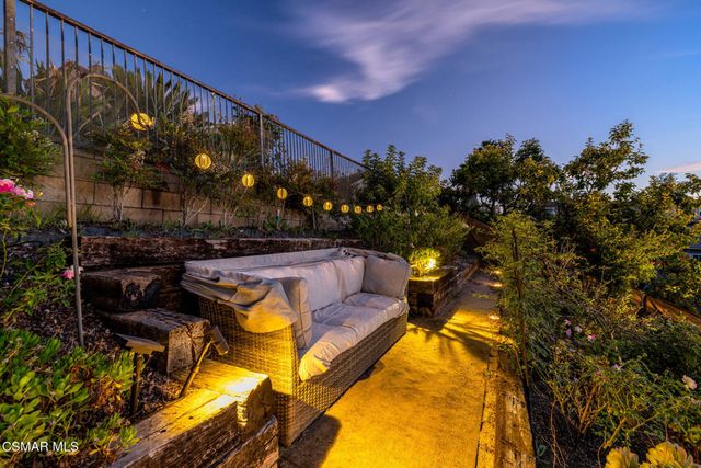 11642 Blossomwood Court, Moorpark, CA 93021