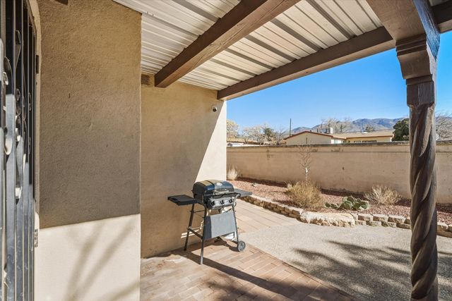 1618 Propps Street NE, Albuquerque, NM 87112