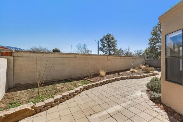 1618 Propps Street NE, Albuquerque, NM 87112