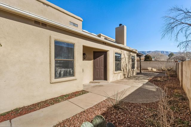 1618 Propps Street NE, Albuquerque, NM 87112