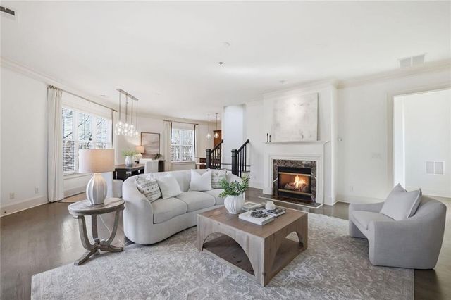 120 Green Oak Drive, Roswell, GA 30075