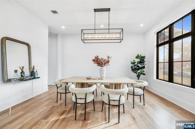 11 Garvey Place, Glen Rock, NJ 07452