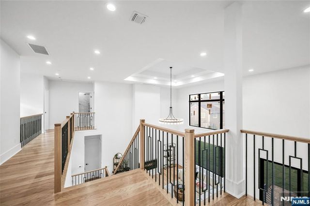 11 Garvey Place, Glen Rock, NJ 07452