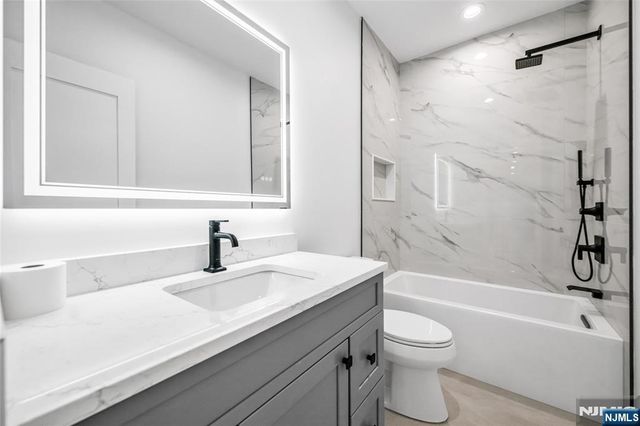 11 Garvey Place, Glen Rock, NJ 07452