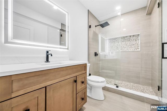 11 Garvey Place, Glen Rock, NJ 07452