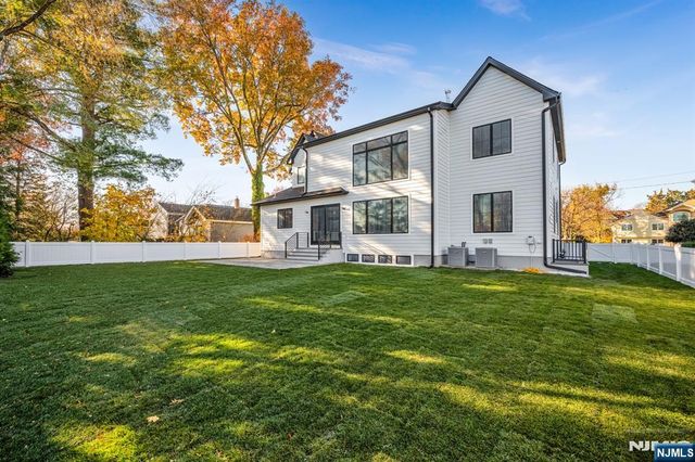 11 Garvey Place, Glen Rock, NJ 07452