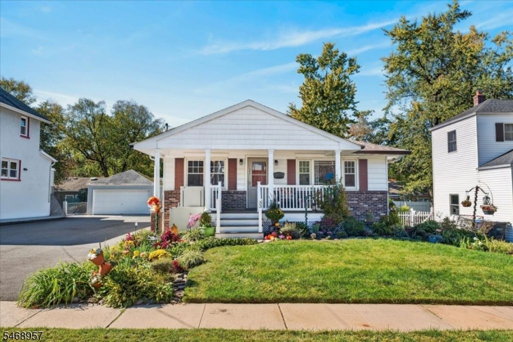 33 Newman St, Metuchen Boro, NJ 08840 — exterior