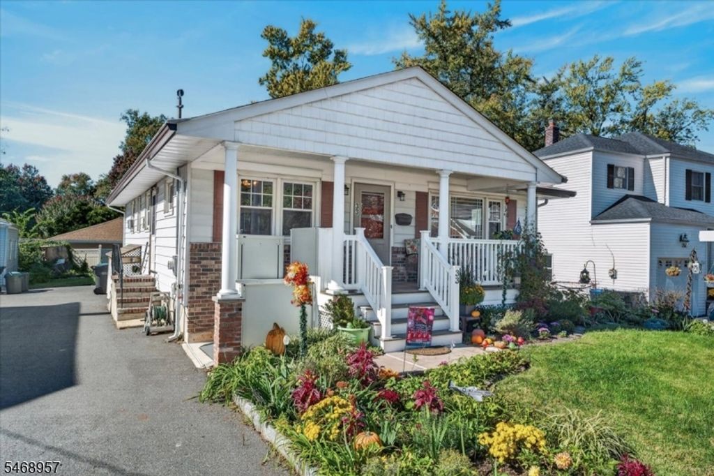 33 Newman St, Metuchen Boro, NJ 08840 — photo 2