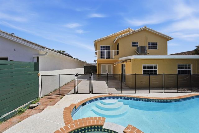 10029 SW 146th Place, Miami, FL 33186