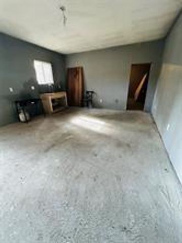 204 Pine Bend Court, Cleveland, TX 77327