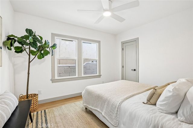 131 Santa Ana Avenue, Long Beach, CA 90803