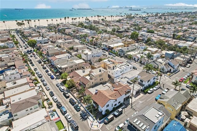 131 Santa Ana Avenue, Long Beach, CA 90803
