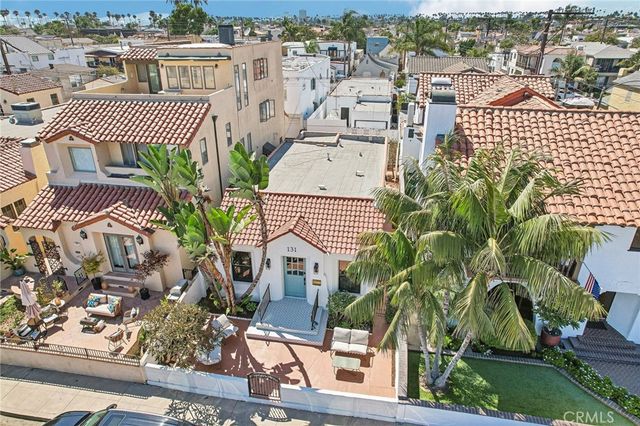 131 Santa Ana Avenue, Long Beach, CA 90803
