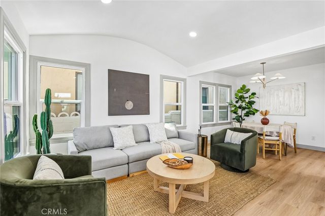 131 Santa Ana Avenue, Long Beach, CA 90803