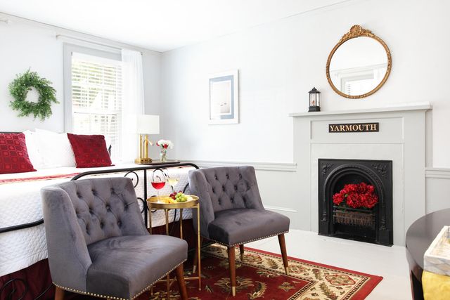 186 Route 6A, Yarmouth Port, MA 02675