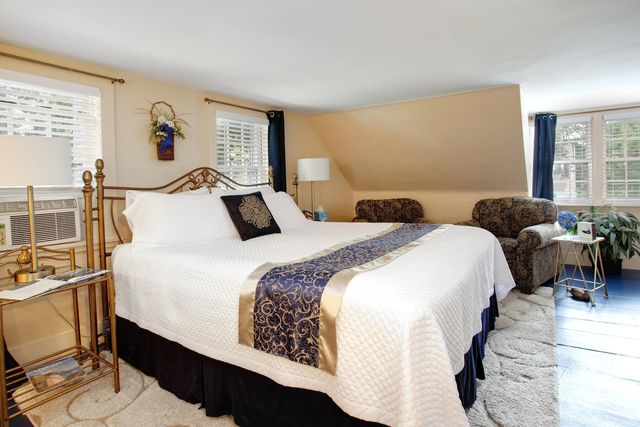 186 Route 6A, Yarmouth Port, MA 02675