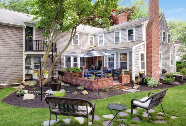 186 Route 6A, Yarmouth Port, MA 02675