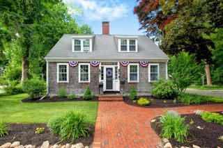 186 Route 6A, Yarmouth Port, MA 02675