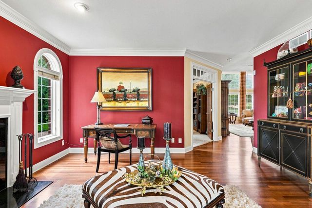 2125 Carriage Hills DRIVE, Delafield, WI 53018