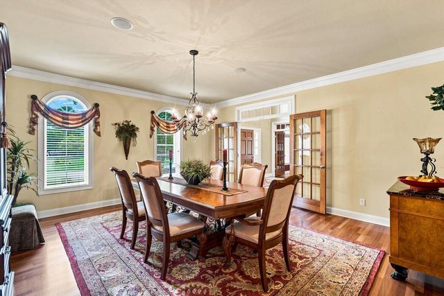 2125 Carriage Hills DRIVE, Delafield, WI 53018