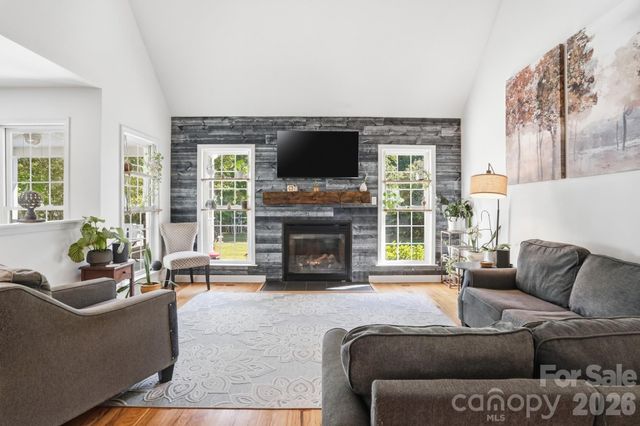 104 Ardmore Place, Mooresville, NC 28117