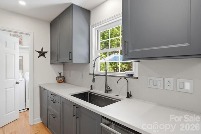 104 Ardmore Place, Mooresville, NC 28117