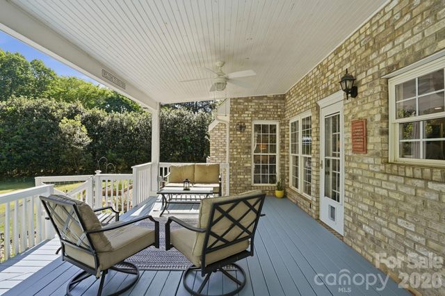 104 Ardmore Place, Mooresville, NC 28117