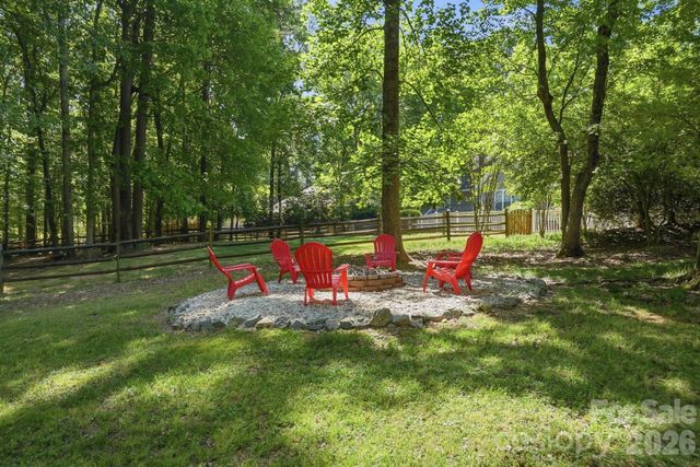 104 Ardmore Place, Mooresville, NC 28117