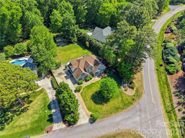 104 Ardmore Place, Mooresville, NC 28117