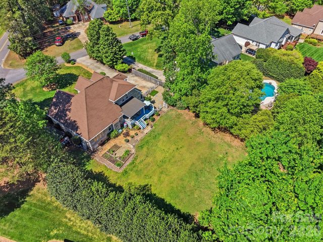 104 Ardmore Place, Mooresville, NC 28117