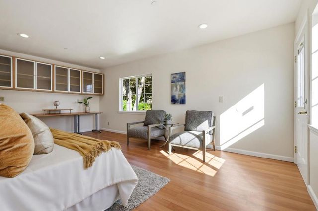 848 Wildwood Avenue, Daly City, CA 94015