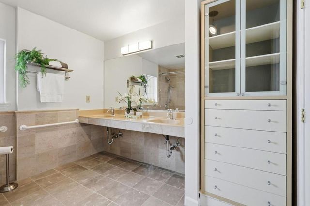 848 Wildwood Avenue, Daly City, CA 94015