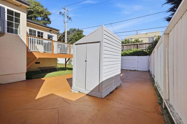 848 Wildwood Avenue, Daly City, CA 94015