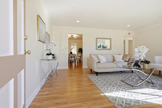 848 Wildwood Avenue, Daly City, CA 94015