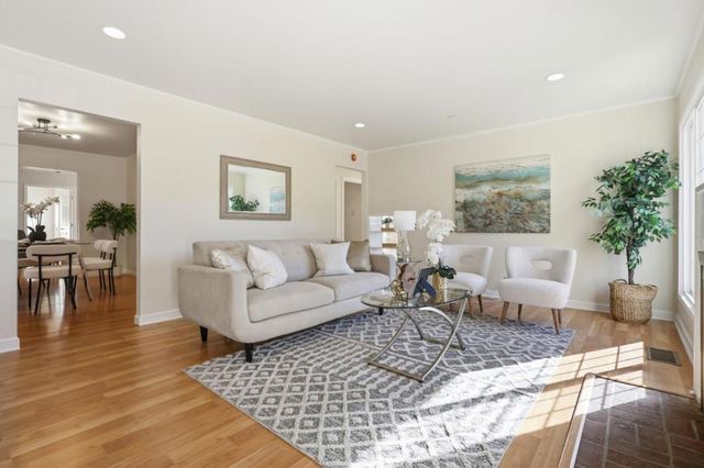 848 Wildwood Avenue, Daly City, CA 94015