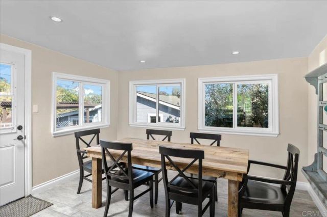 697 Ocean View Avenue, Encinitas, CA 92024