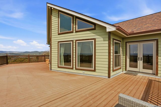 232 Doe Run, Pipe Creek, TX 78063