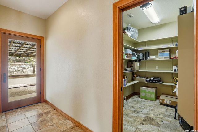 232 Doe Run, Pipe Creek, TX 78063