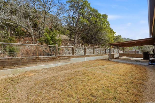 232 Doe Run, Pipe Creek, TX 78063
