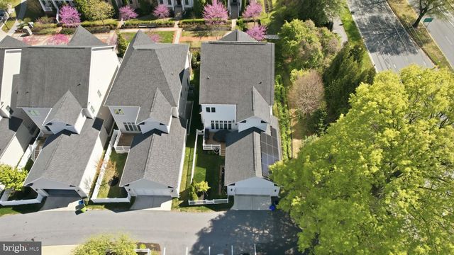 9123 OLD GEORGETOWN RD, Bethesda, MD 20814