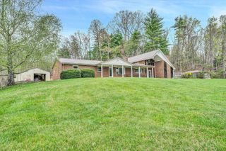 1305 FOOTHILLS RD, Callaway, VA 24067